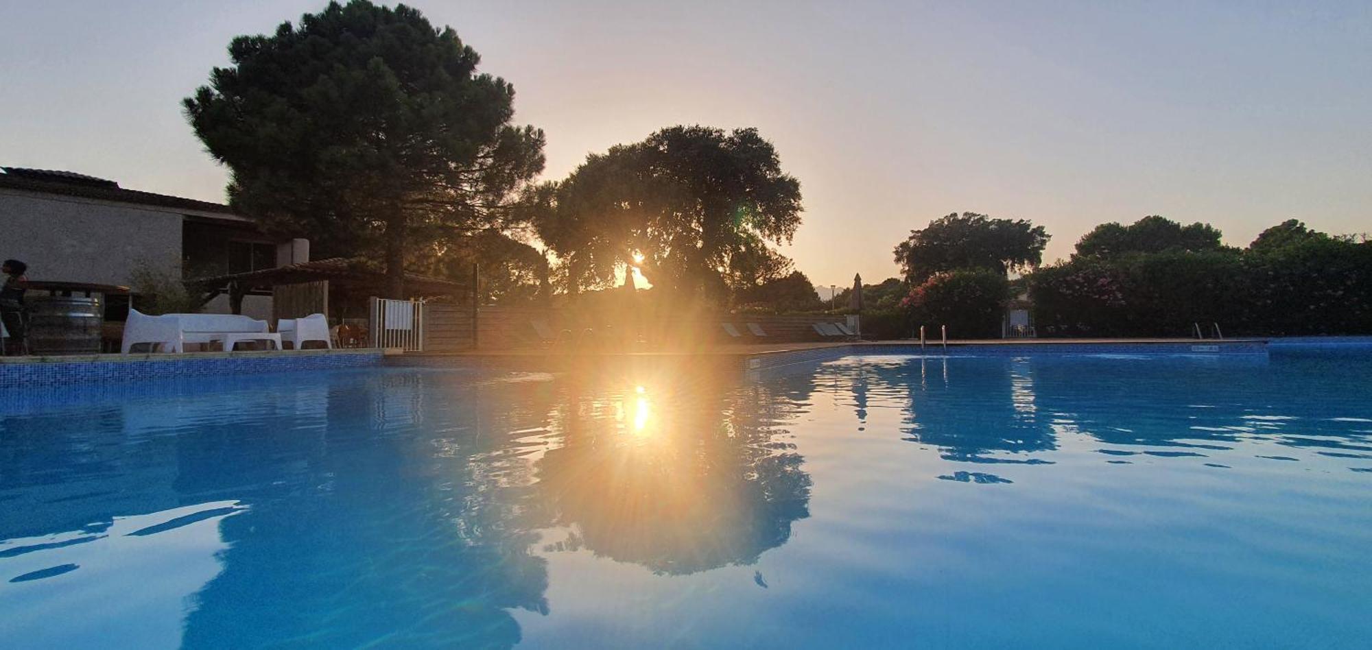 Fiori Di Cala Rossa Appartement T3 Dans Residence Hotelliere Chez Virginie Lecci Exterior foto
